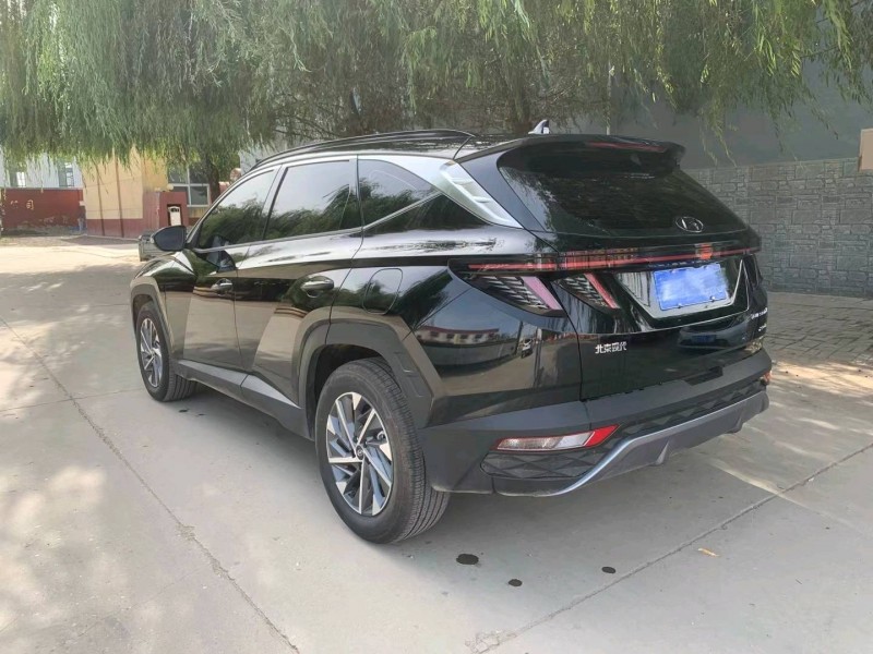 保定23年现代途胜5