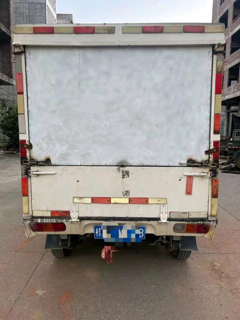 梧州20年五菱汽車榮光8