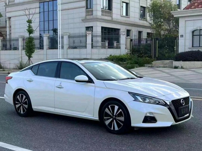 潍坊20年日产天籁2