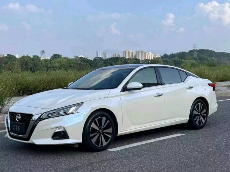 潍坊20年日产天籁3