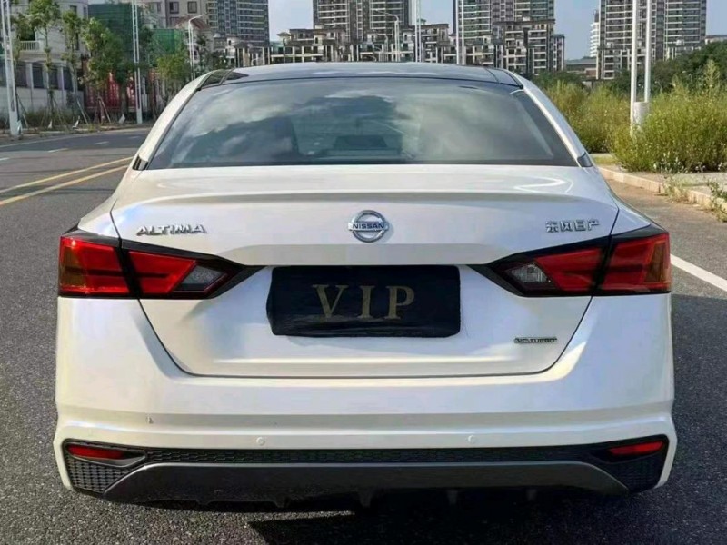 潍坊20年日产天籁6