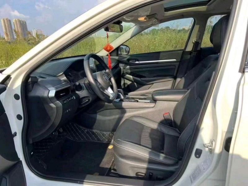 潍坊20年日产天籁9