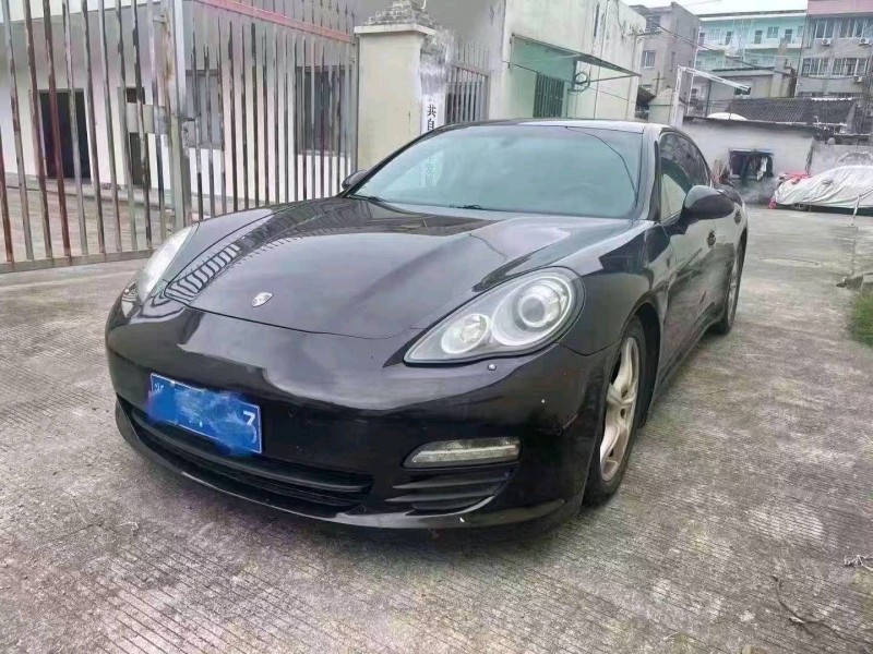 嘉兴12年保时捷帕拉梅拉2