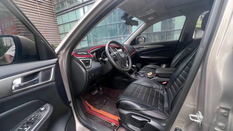 嘉兴16年长安汽车CS755