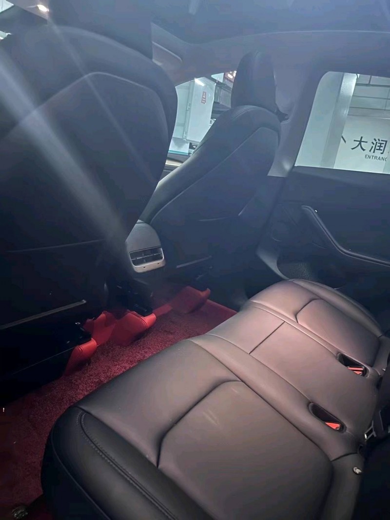 新余23年特斯拉MODEL Y4