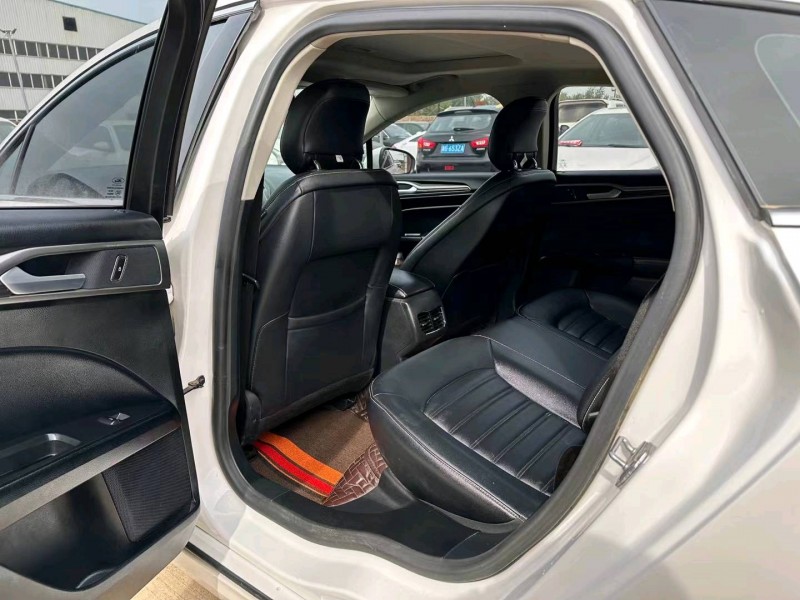 保定19年福特蒙迪欧8