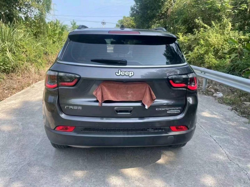 湖州17年Jeep指南者2