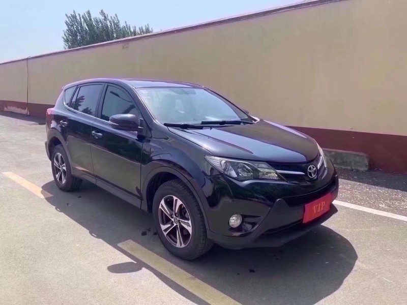 青岛16年丰田RAV4荣放3