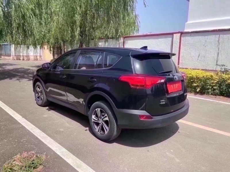 青岛16年丰田RAV4荣放4