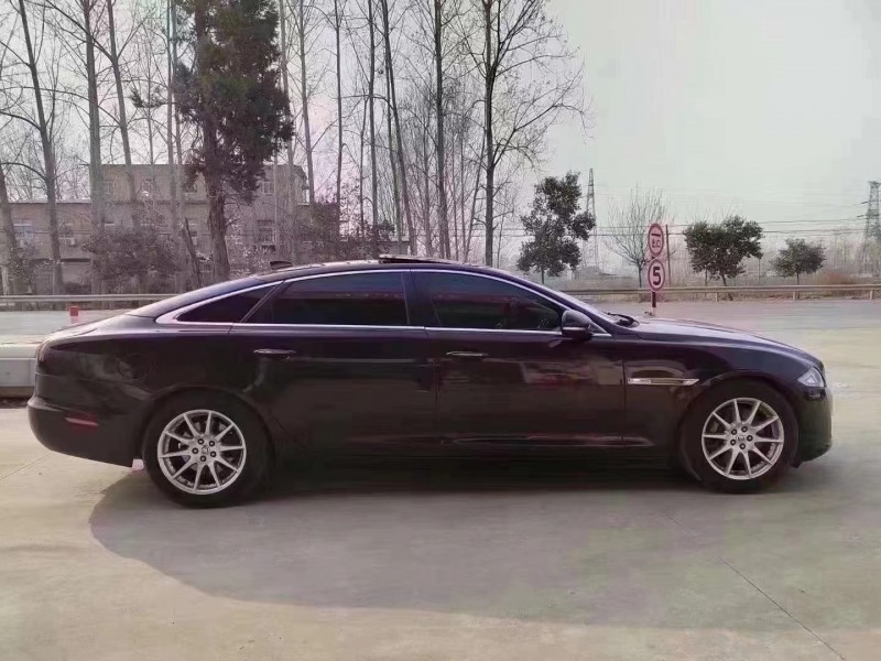 济宁17年捷豹XEL4