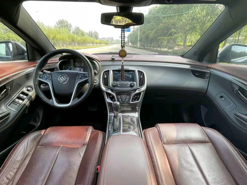 枣庄13年别克君越5