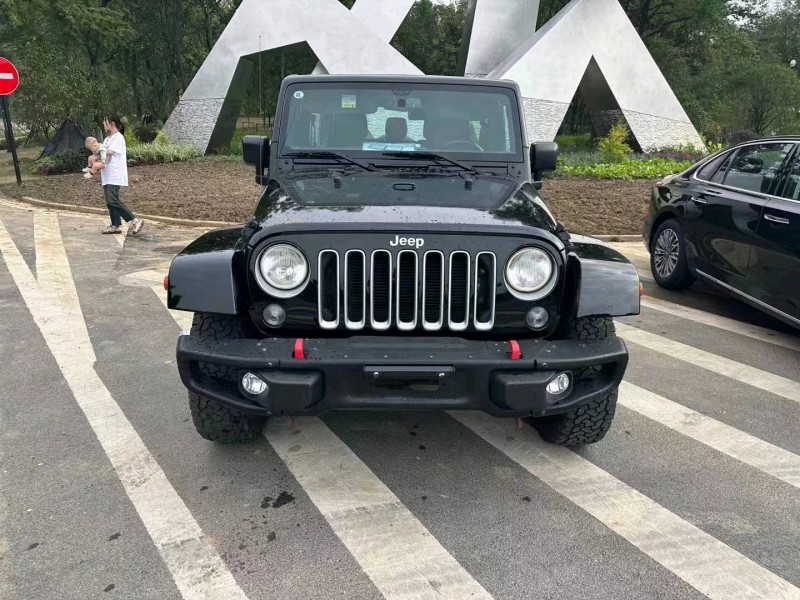嘉兴17年Jeep牧马人1