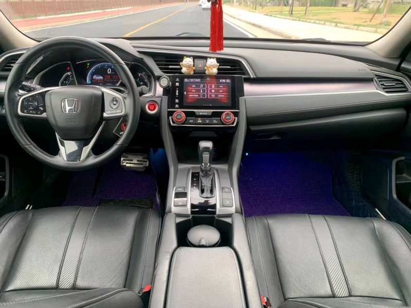 珠海17年本田思域8