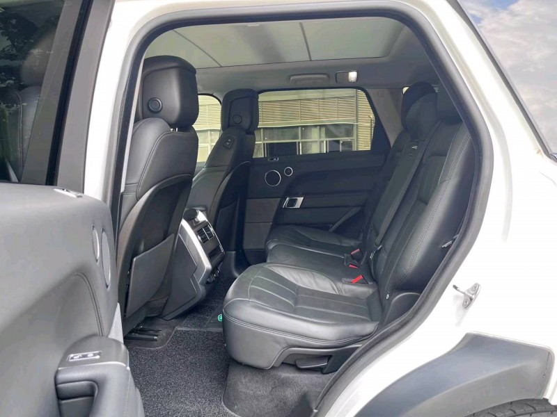 珠海19年路虎揽胜运动5