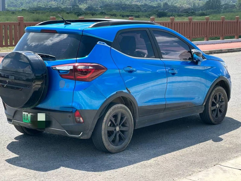 珠海19年比亚迪元4