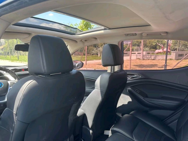 珠海19年比亚迪元5