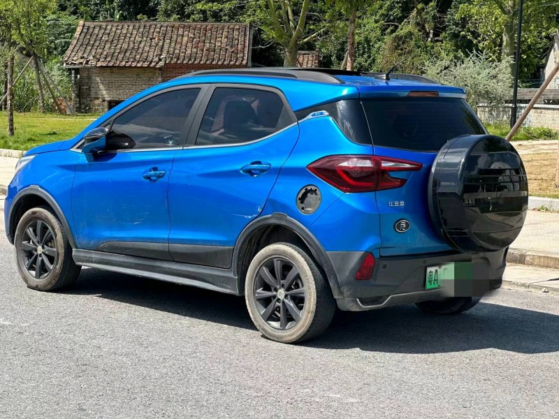 珠海19年比亚迪元7