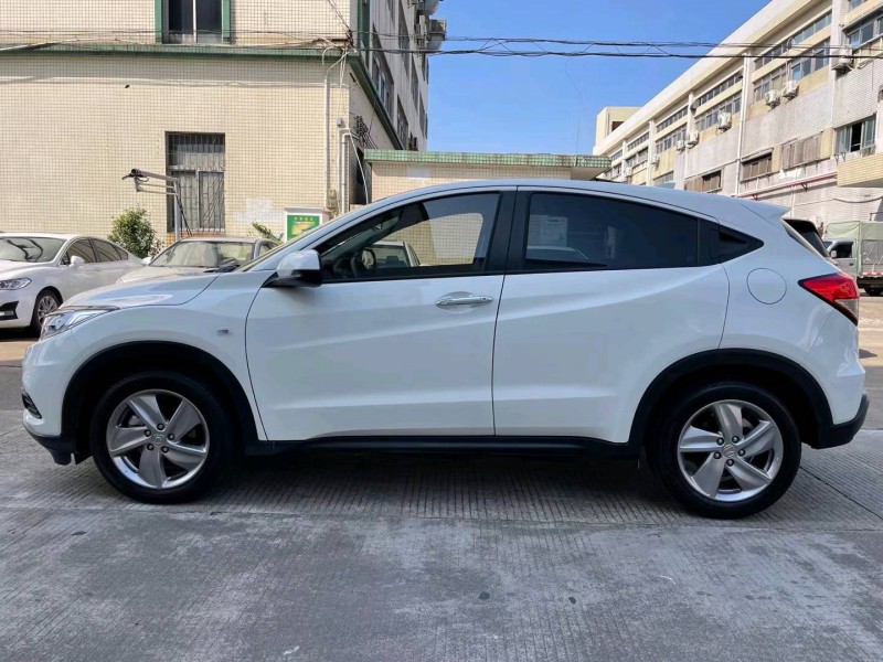 珠海21年本田缤智3