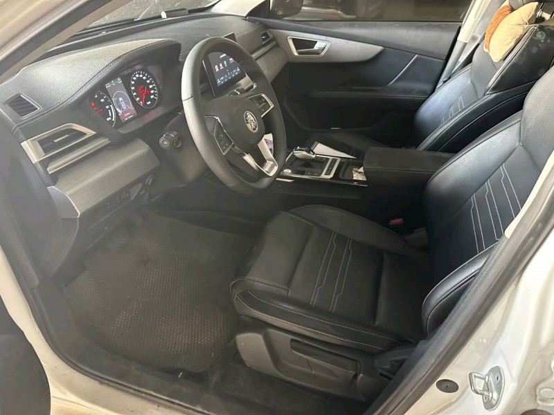 珠海20年比亚迪秦4