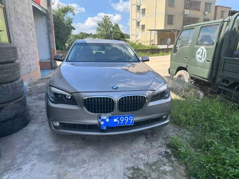 珠海12年宝马7系1