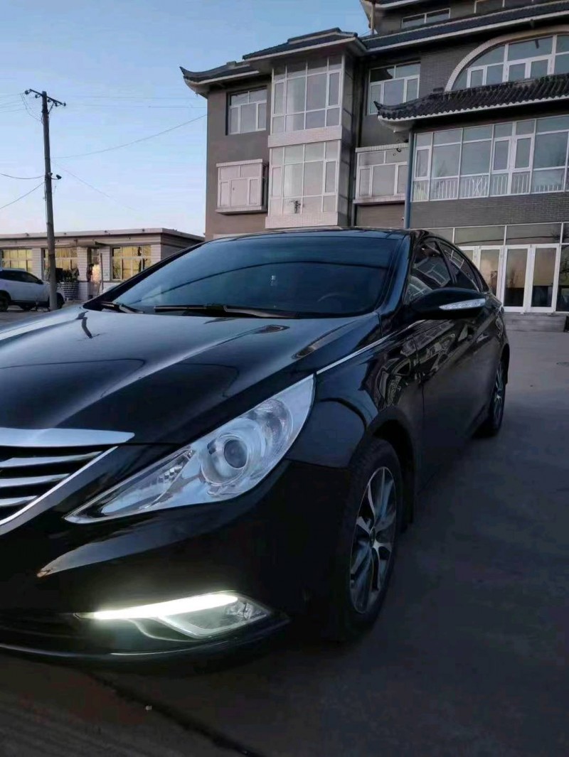 邯郸13年现代索纳塔八2