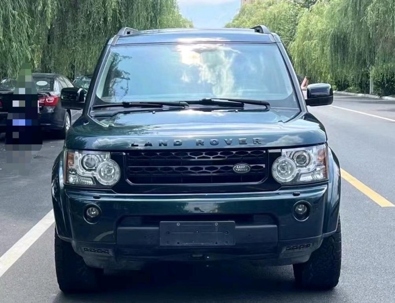 青岛14年路虎发现1