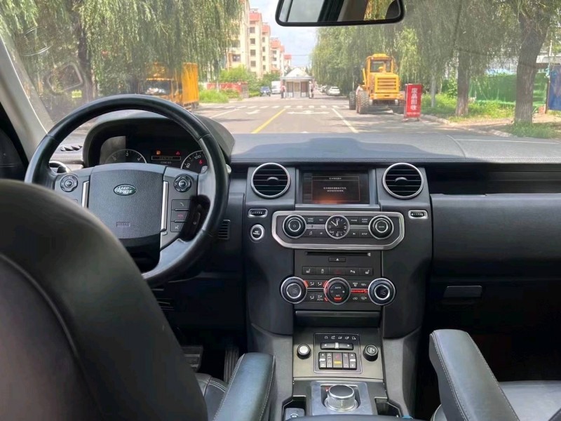 青岛14年路虎发现4