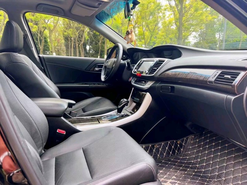 烟台15年本田雅阁7