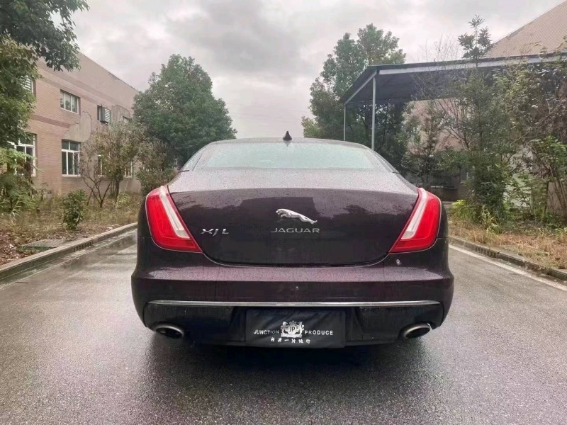 襄陽16年捷豹XJL9