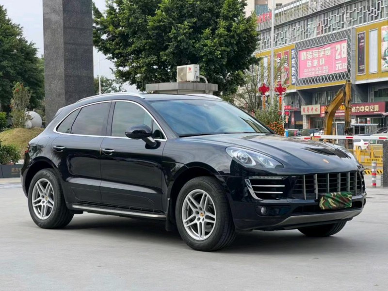 东莞17年保时捷Macan2