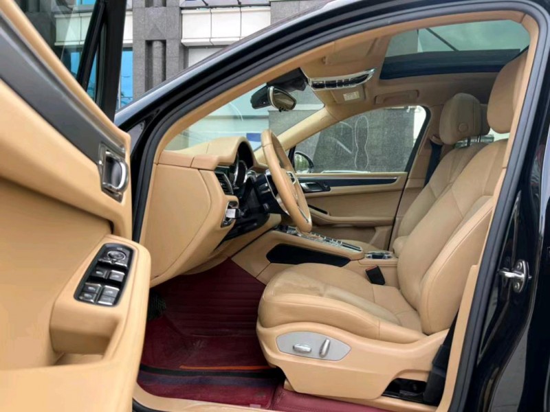 东莞17年保时捷Macan6
