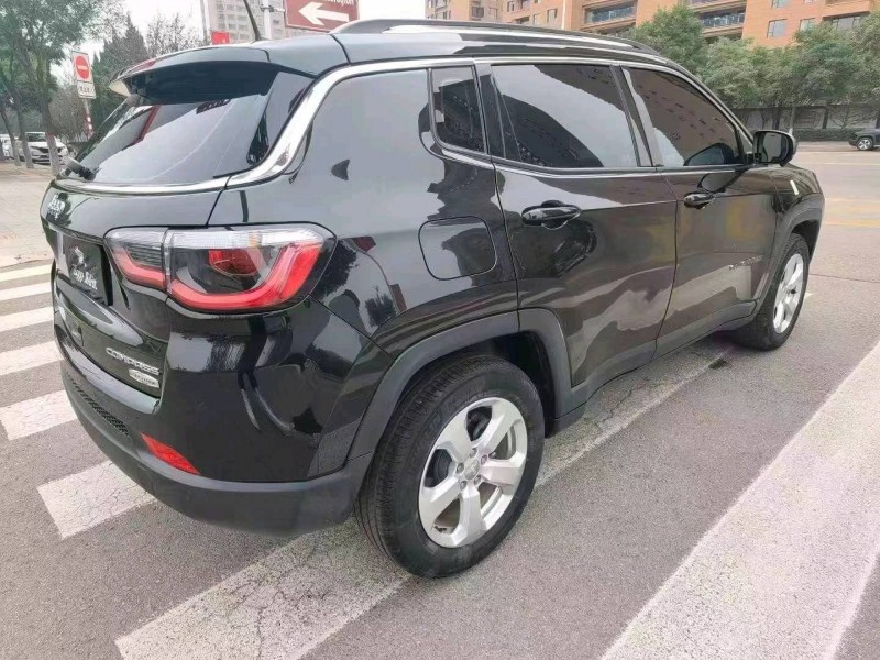 長治19年Jeep指南者7