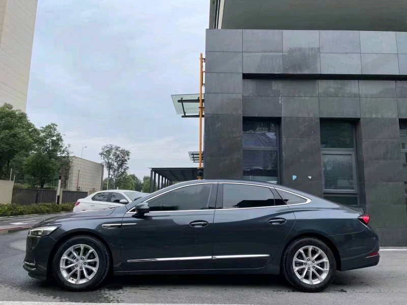 成都21年别克君越3