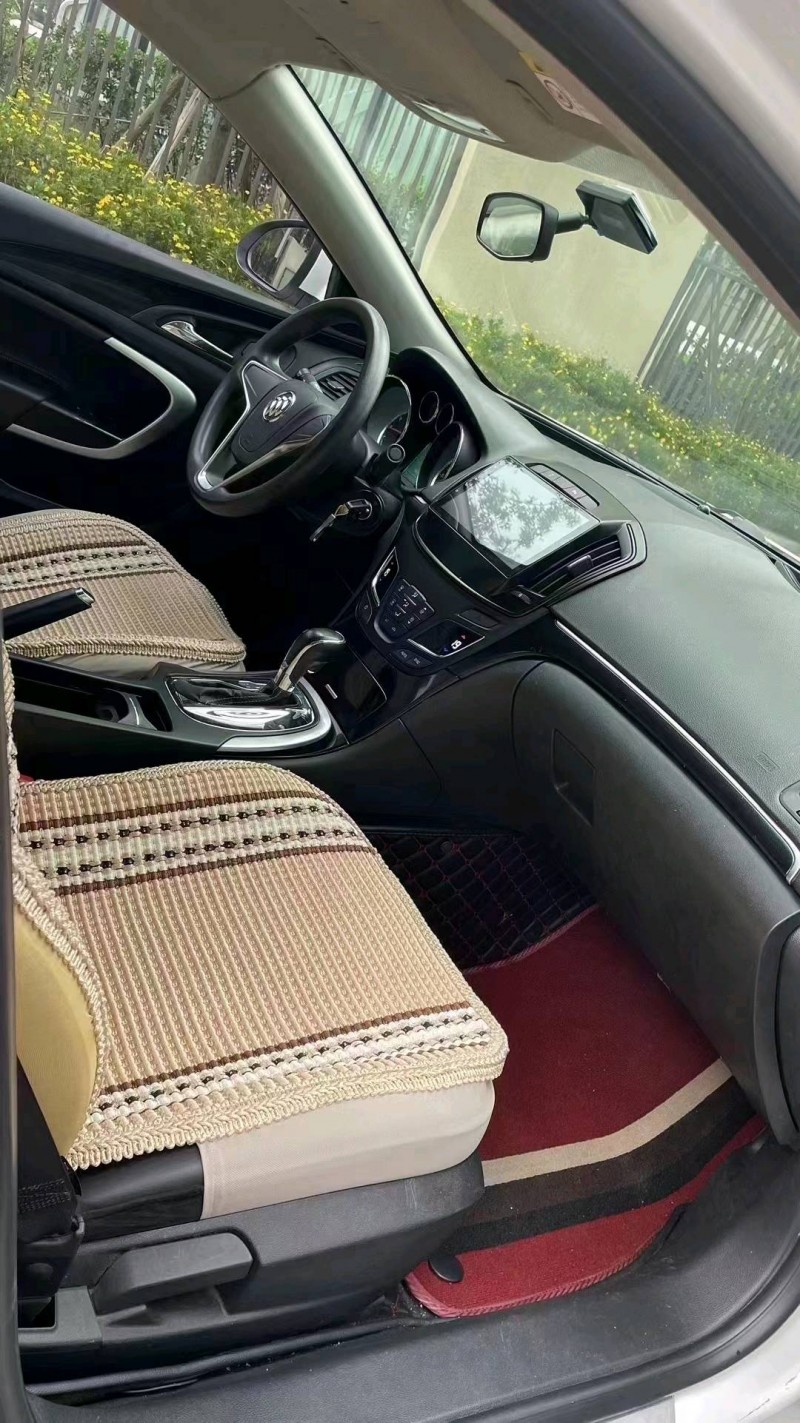 成都16年别克君越8