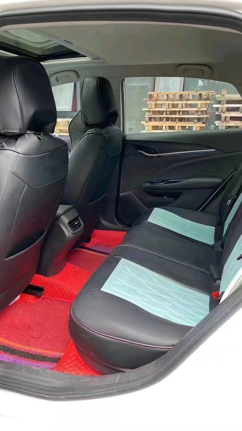 成都22年别克英朗5