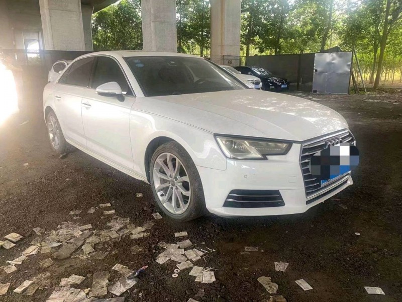 嘉兴18年奥迪A4L2