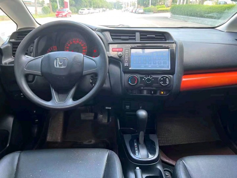 珠海16年本田飞度5