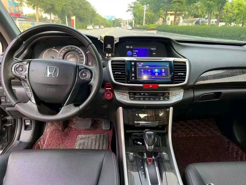 汕头15年本田雅阁6