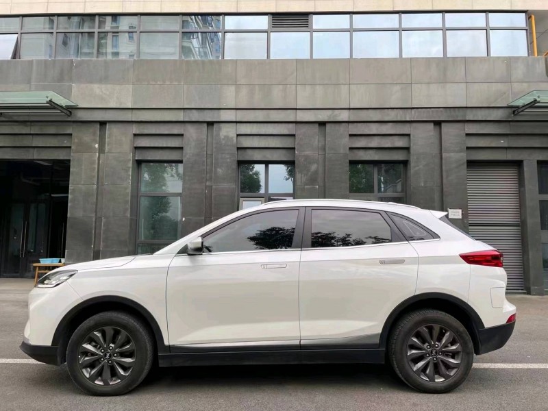 成都21年威马汽车EX-52