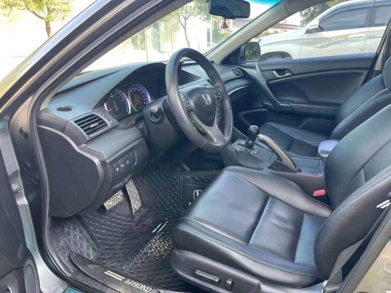 汕头11年本田思铂睿6