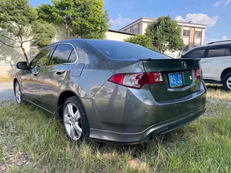 汕头11年本田思铂睿9