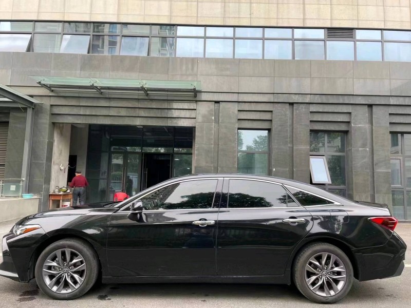 成都21年丰田亚洲龙3