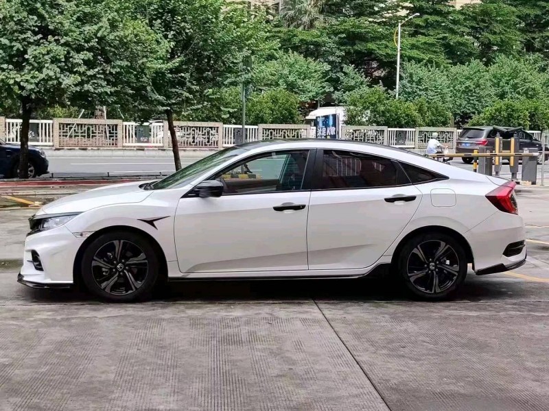 珠海21年本田思域3