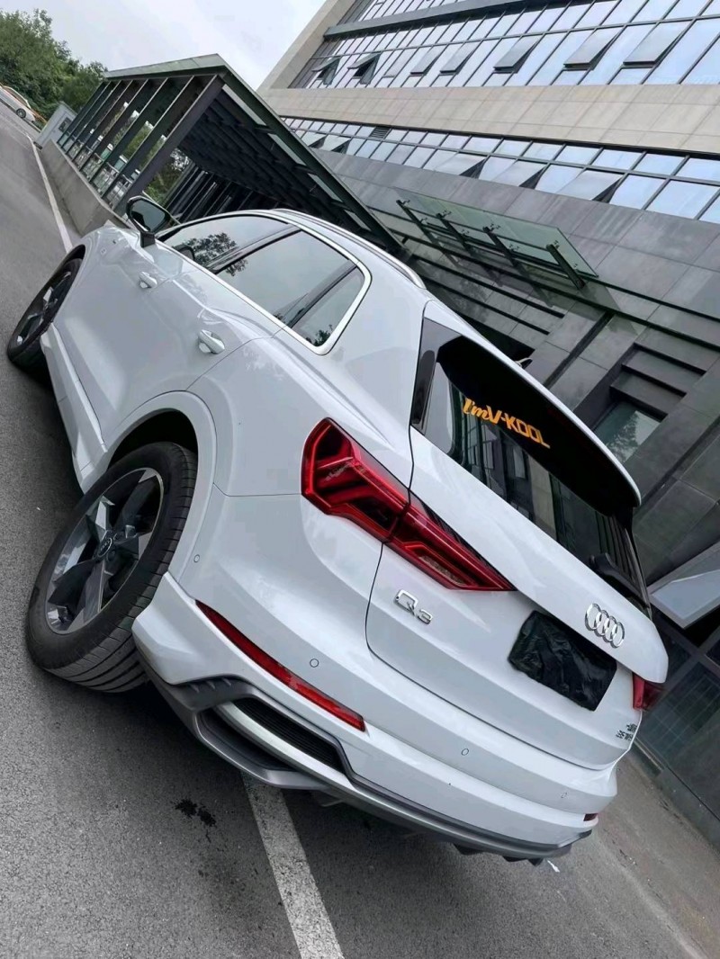 成都22年奥迪Q34