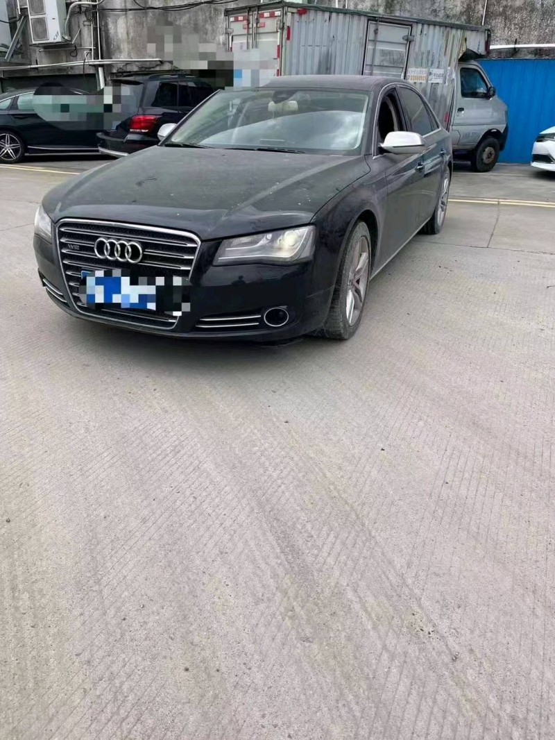 嘉兴11年奥迪A8L5