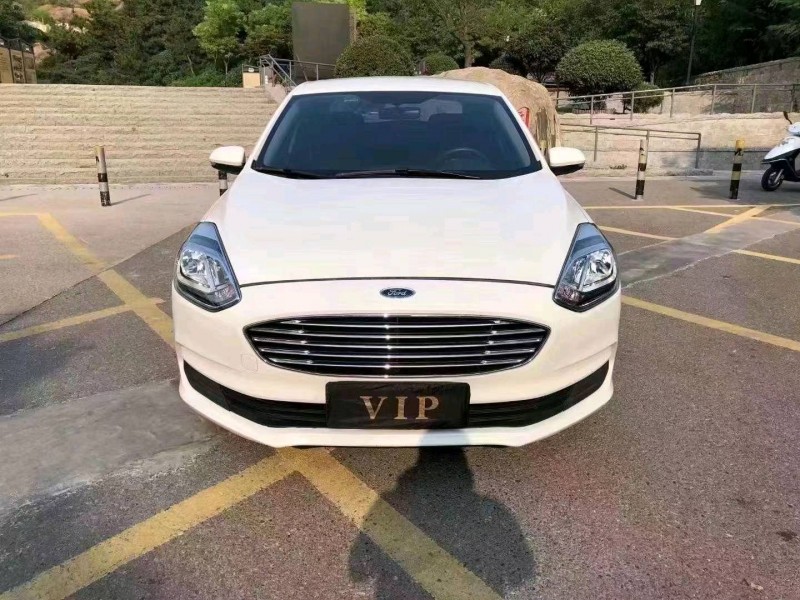 枣庄19年福特福睿斯1