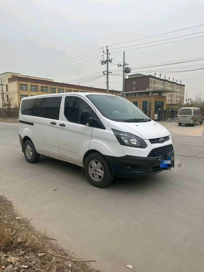 东营17年福特全顺2