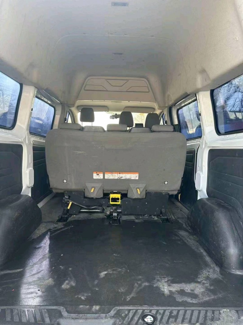 东营17年福特全顺9