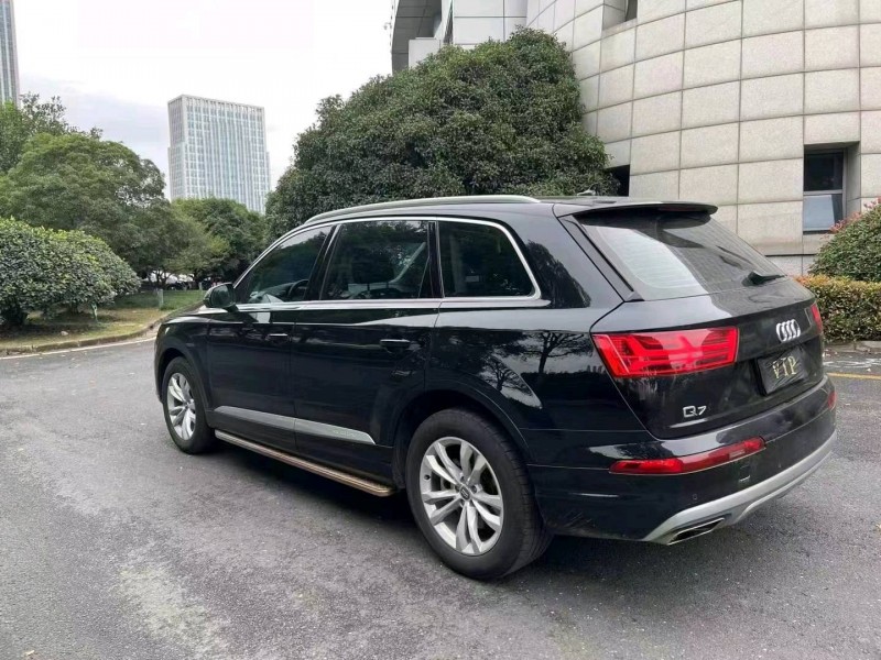徐州19年奥迪Q78