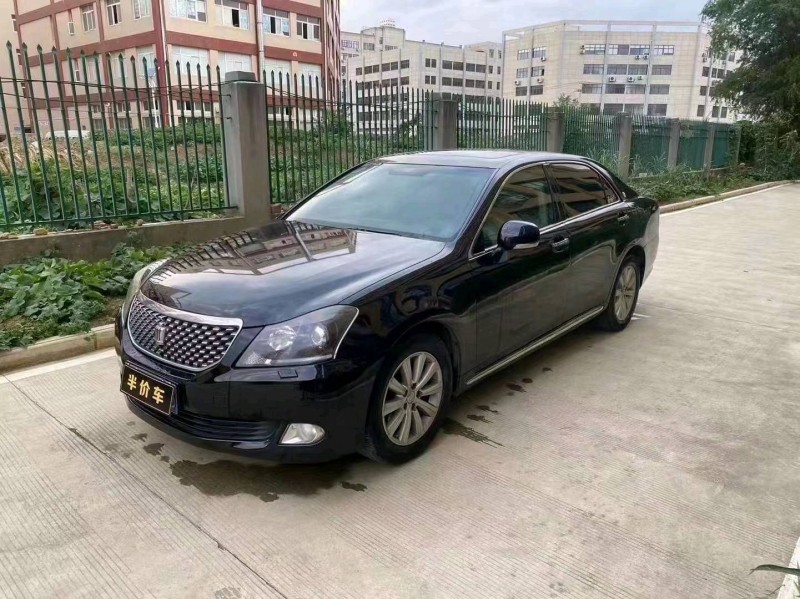 宜昌11年豐田皇冠6